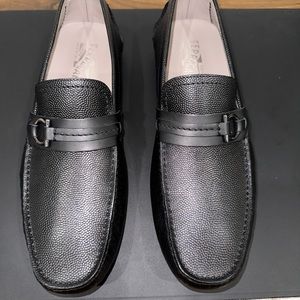 BRAND NEW  NEVER WORN Salvatore Ferragamo Loafers men size 10E